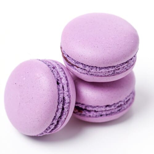 Currant macaroon